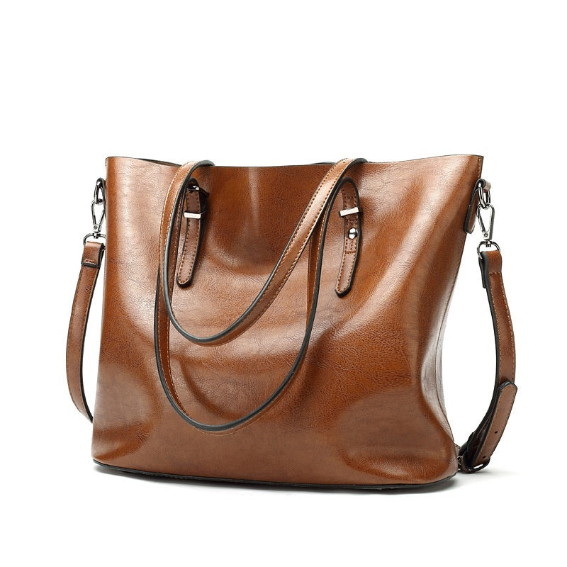 Retro Schultertasche in Pull-Up-Optik – elegant & vielseitig