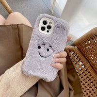 iPhone Hülle – Plüsch mit Stickerei