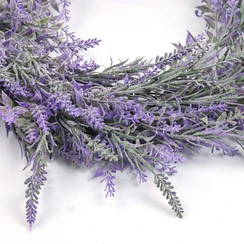 Türkranz mit Lavendel – stilvolle Dekoration für Türen & Fenster