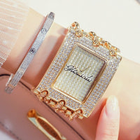 Luxus-Armbanduhr – auffällig, modern & stilvoll
