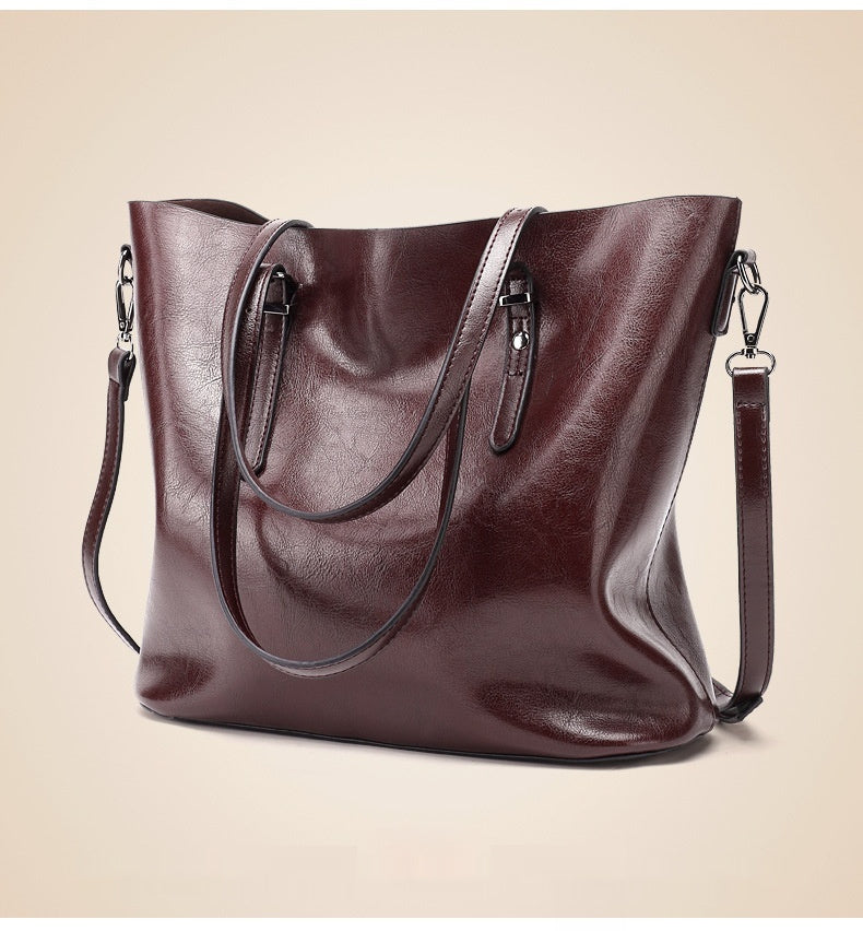 Retro Schultertasche in Pull-Up-Optik – elegant & vielseitig