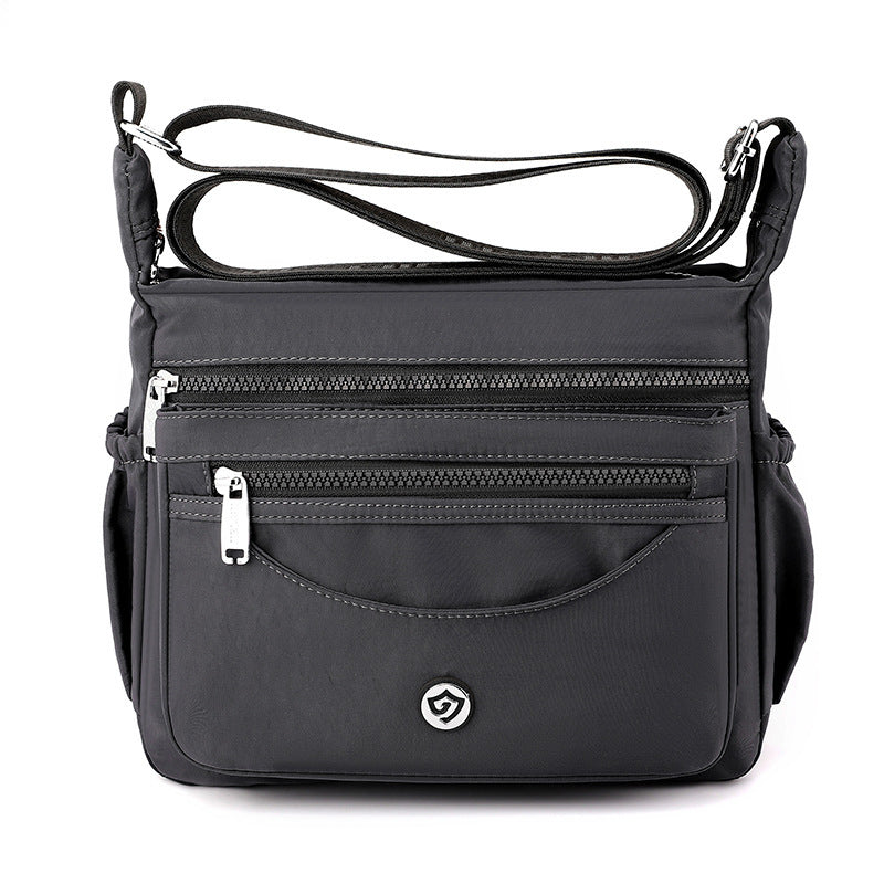 Schultertasche im modernen Look – leicht & alltagstauglich