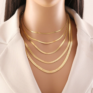 Snake Chain Halskette – stilvolles Design für einen eleganten Auftritt