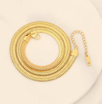 Snake Chain Halskette – stilvolles Design für einen eleganten Auftritt